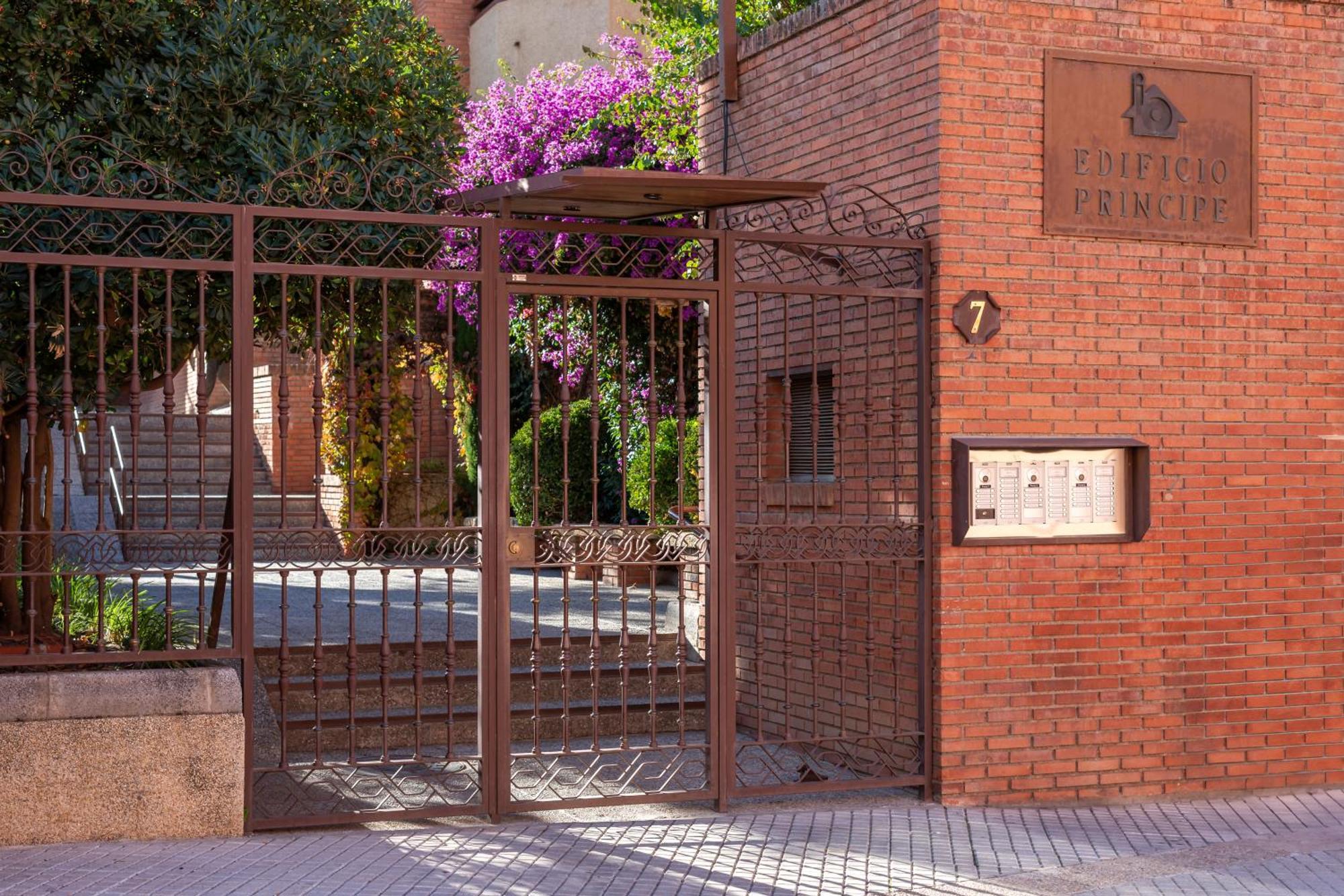 Mrs Apartamento Vistas Sierra Nevada Con Parking Granada Bagian luar foto